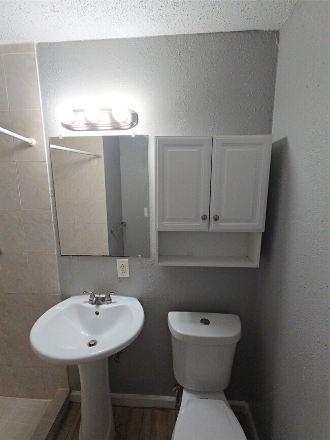 Building Photo - 5115 Balkin St