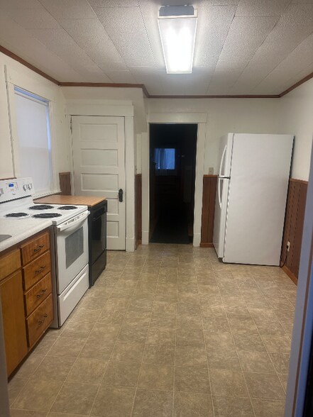 Building Photo - 273 VT-2B