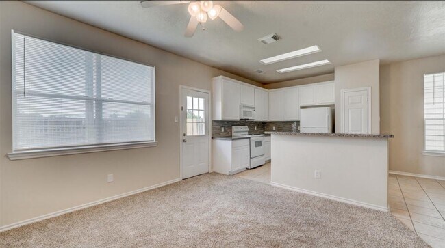 Building Photo - 8743 Thistlemoor Ln