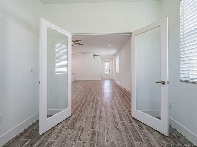 Building Photo - 11551 SW Viridian Blvd