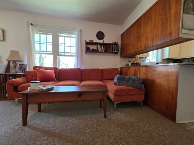 Building Photo - 104 Lee Dr