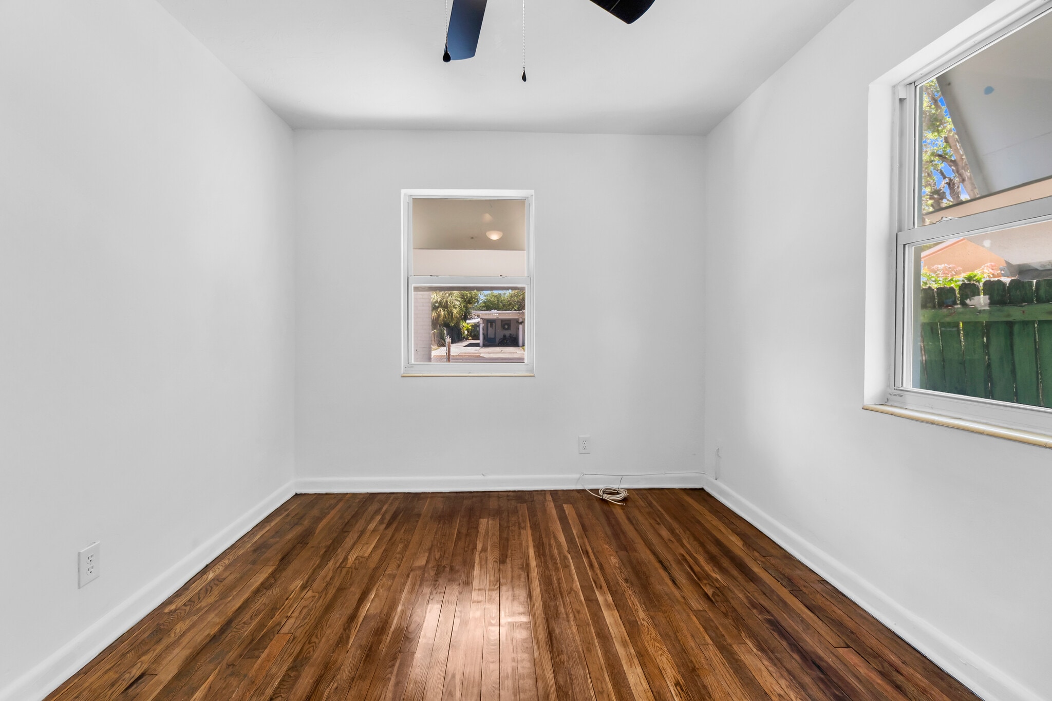Building Photo - 434 49th St