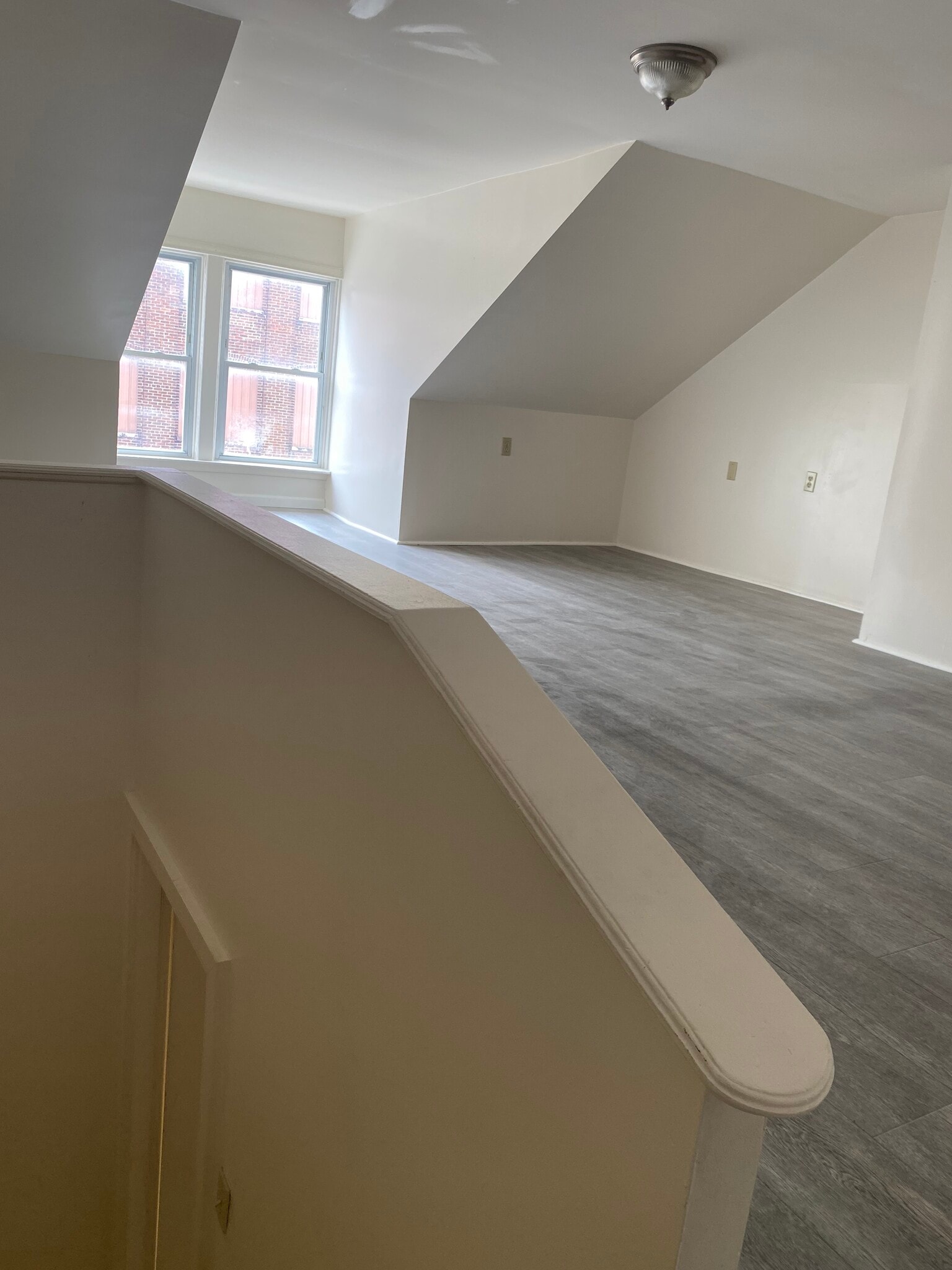 Bedroom - 1039 W Poplar St