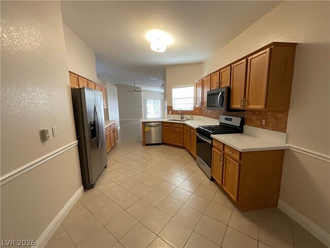 Building Photo - 93 Cree Ave