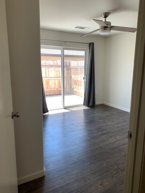 Building Photo - 244 Burrel Dr