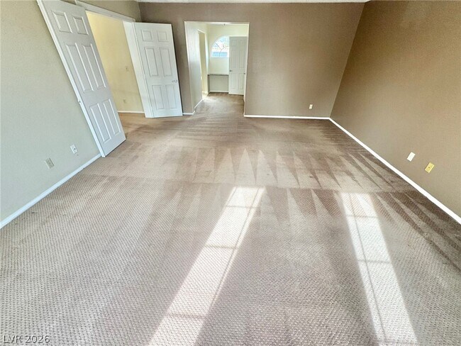 Building Photo - 8240 Tivoli Cove Dr