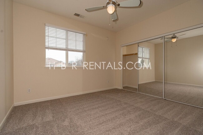 Building Photo - Spacious 4-Bedroom Gem on Glenhaven Drive – Your Perfect Tracy Retreat!