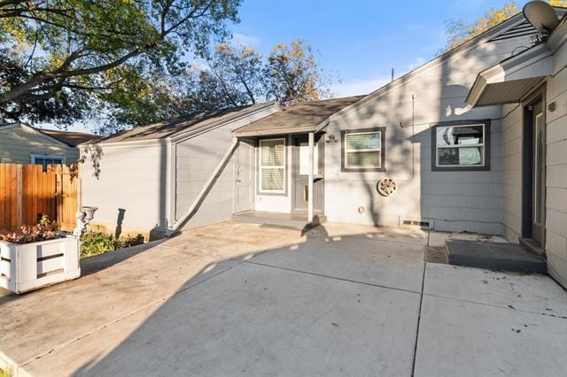 Building Photo - 3800 Desert Ridge Dr