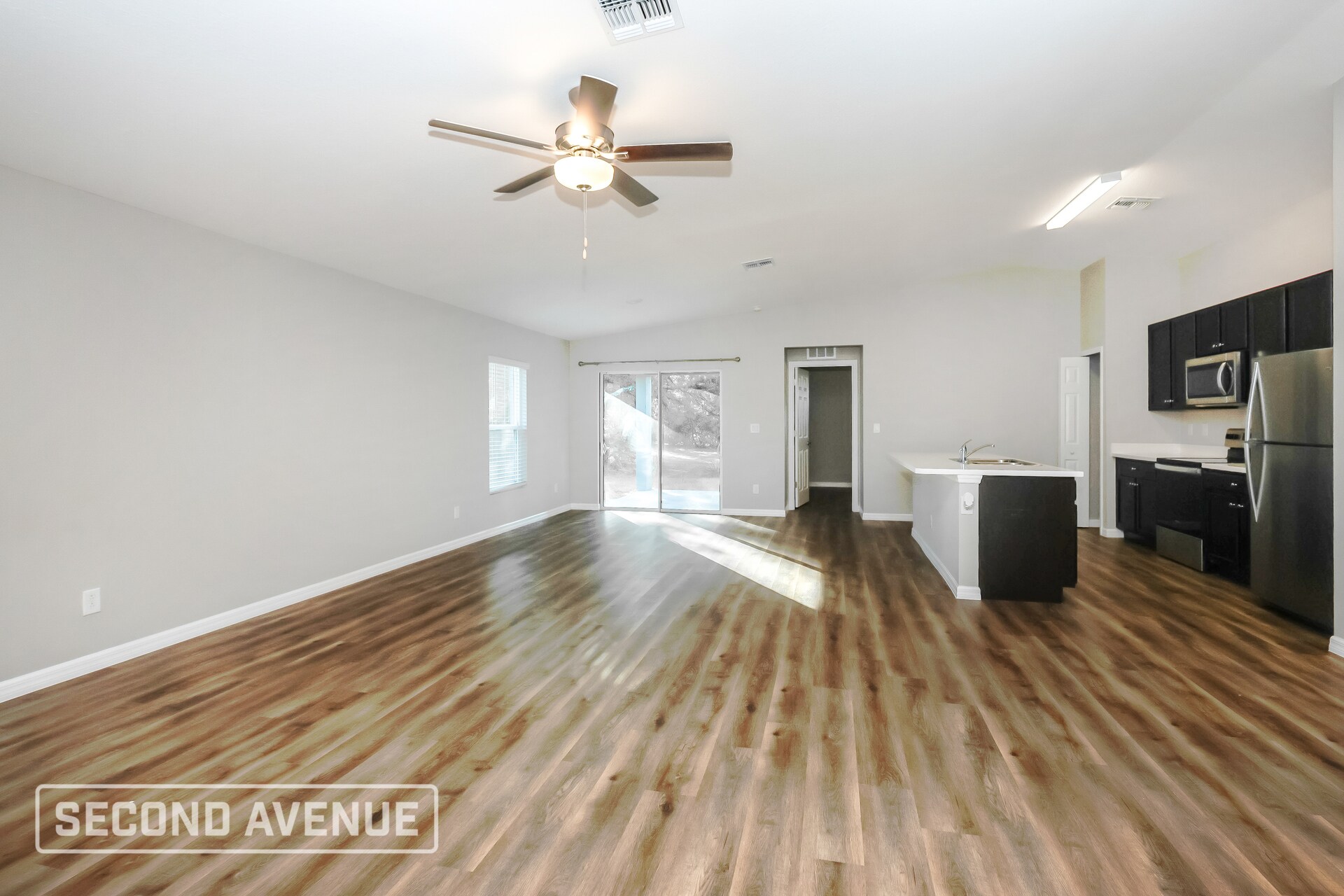 Building Photo - 4934 Redwood Terrace