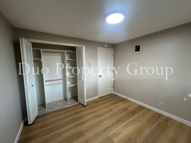 Building Photo - Updated West Eugene Home