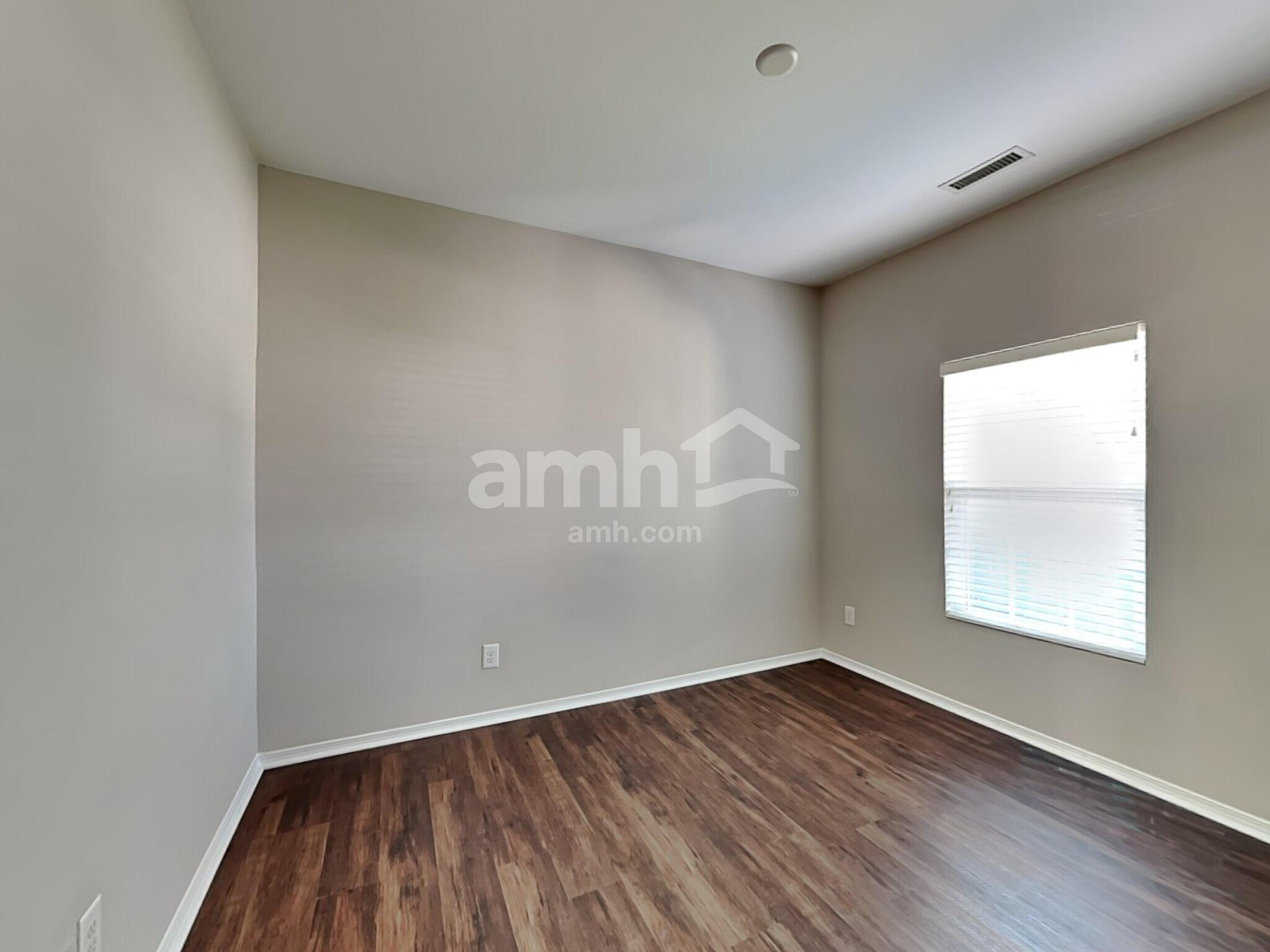 Building Photo - 15 Bevington Ct