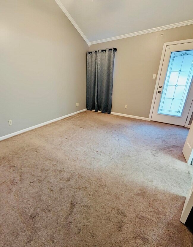 Building Photo - 1470 Estacada Way