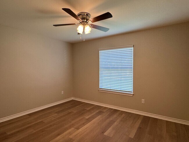 Building Photo - 14574 CR 2191