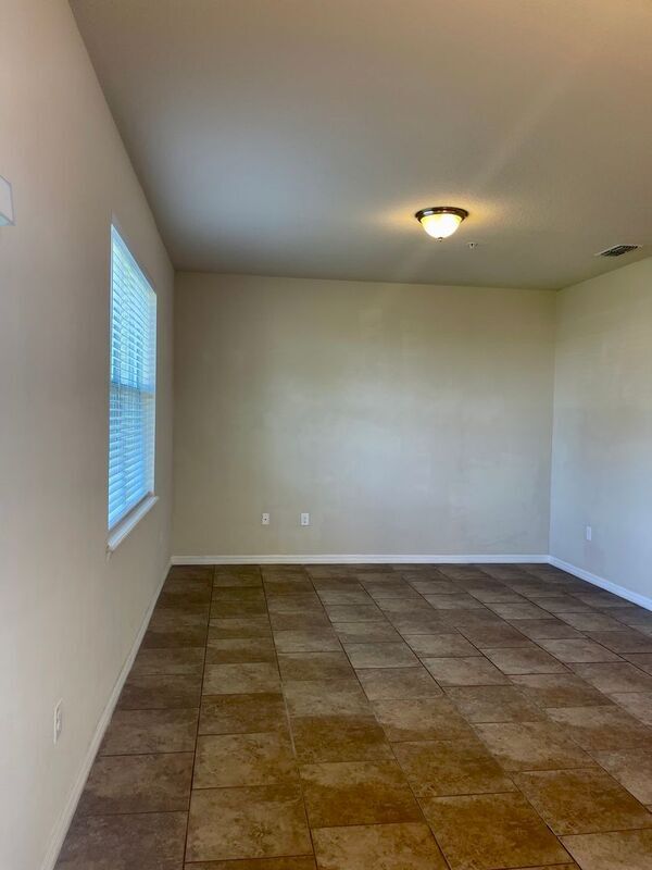 Building Photo - 6558 S Goldenrod Rd