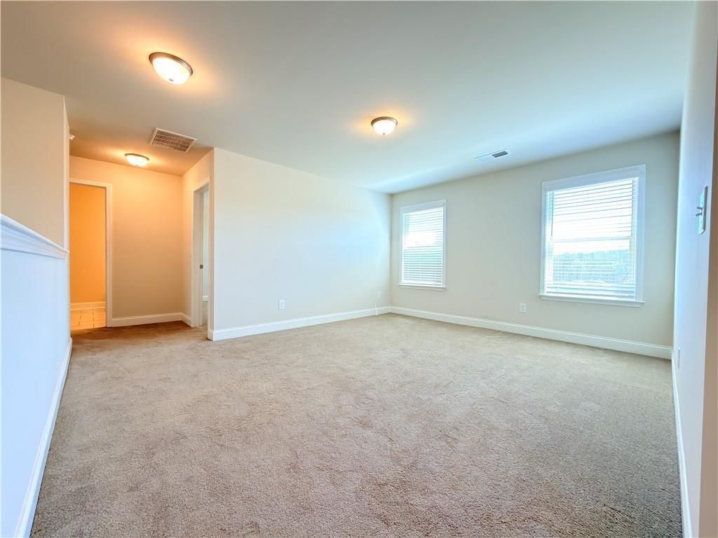 Building Photo - 470 Hellen Vly Dr