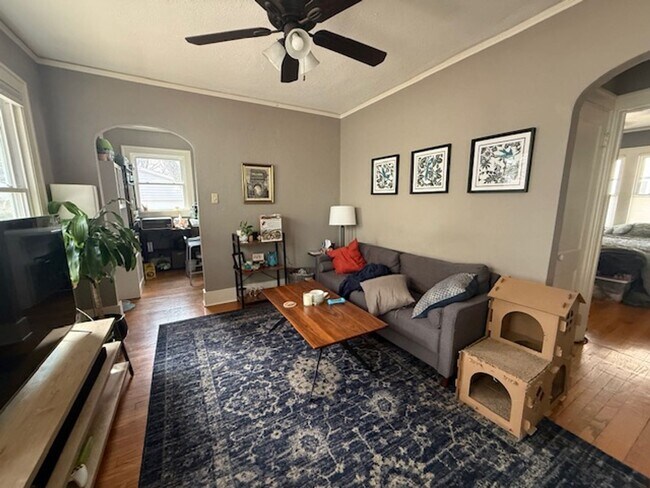 Building Photo - Stylish Hardwood Floors | Fenced Yard | 2-Car Garage | Prime Location