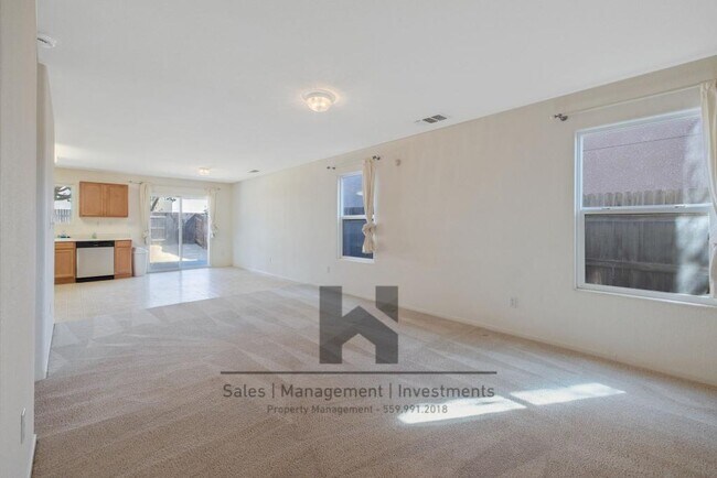 Building Photo - 2244 Country View Ave