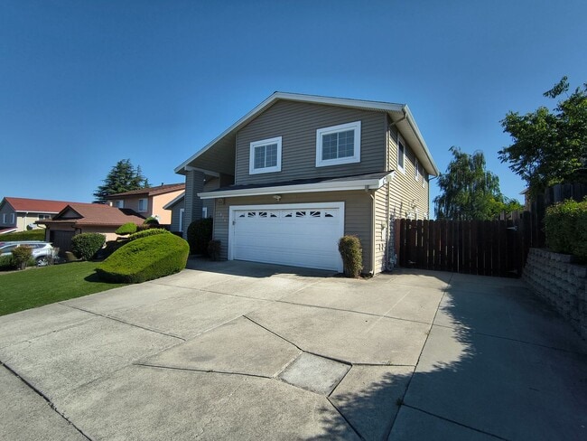 Building Photo - $750 MOVE IN SPECIAL!!! Beautiful and Spacious Two Story 4 Bed/3 Bath Home For Rent In Hercules!!!