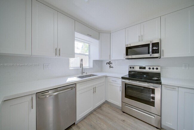 Building Photo - 2210 NW 171st Terrace