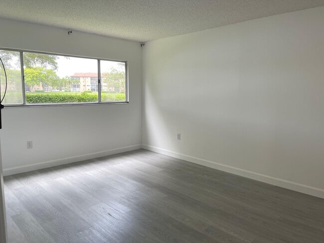 Building Photo - 13700 SW 11th St