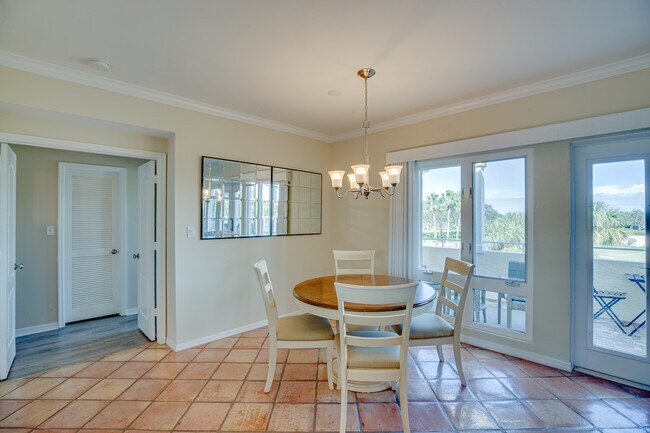 Building Photo - 5060 Harmony Cir