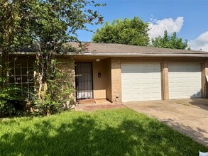 Building Photo - 12818 Segrest Dr