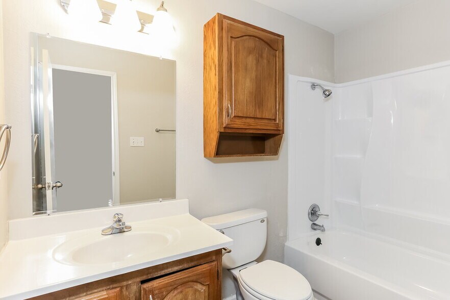 Building Photo - 1921 Wilderness Trail