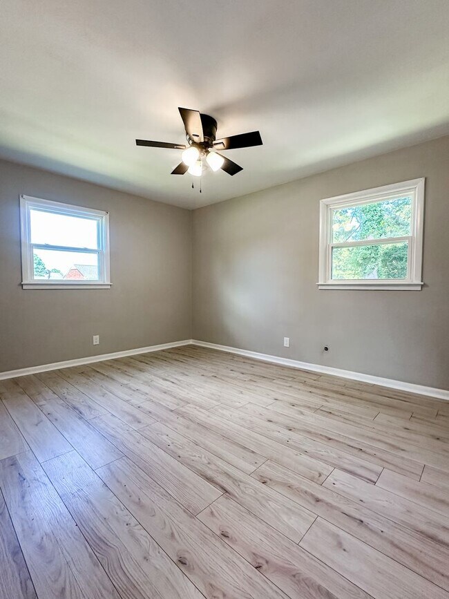 Building Photo - 3 Bedroom house in Western Branch