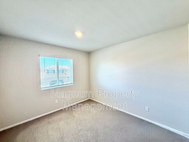 Building Photo - 36330 Albus Ave