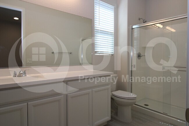 Building Photo - 1033 W Shannons Way