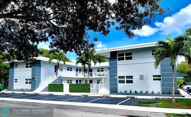 Building Photo - 416 NE 15th Ave