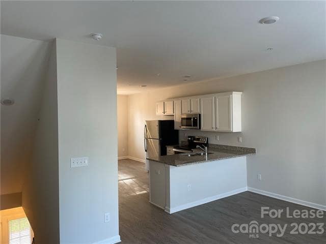 Building Photo - 2231 Kilborne Dr