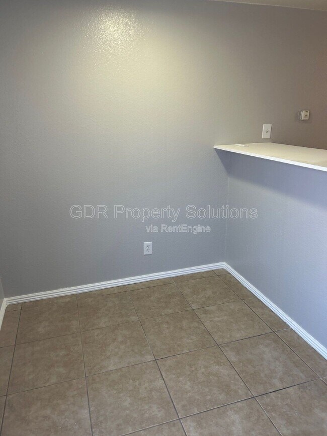 Building Photo - 401 14th St NW