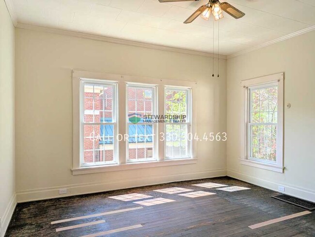 Building Photo - 724 Beall Ave