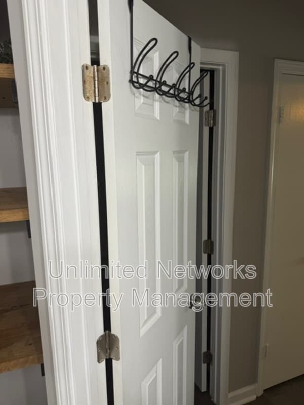 Building Photo - 151 Lawton St SW