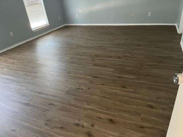 Building Photo - 2063 Greencrest Dr