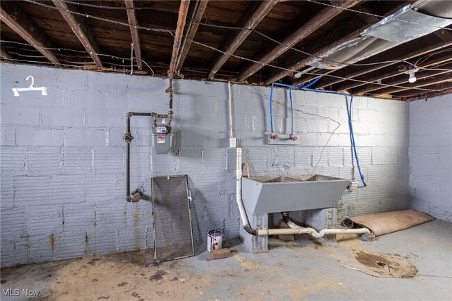 Building Photo - 1210 Brown St