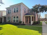 Building Photo - 316 Legends Dr