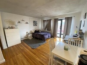 Building Photo - 1027 Commonwealth Ave