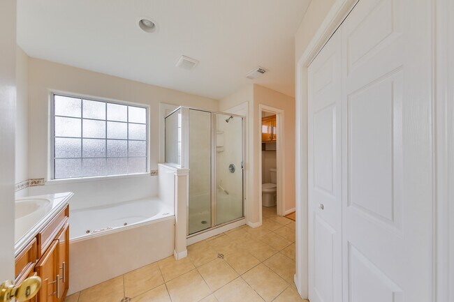 Building Photo - 8514 Bonner Dr