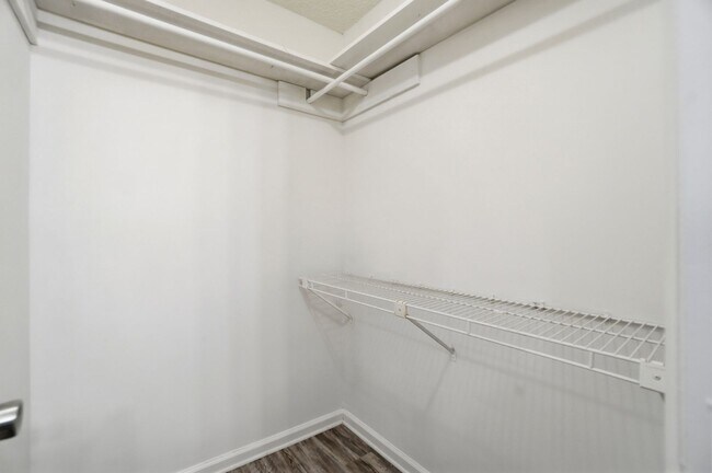 Building Photo - 3 Bedroom Ranch with a 2 Car Garage!