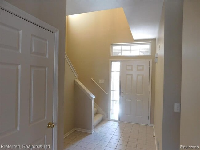 Building Photo - 43124 Providence Ln