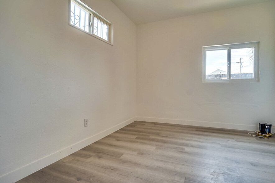 Building Photo - 3085 Inez St