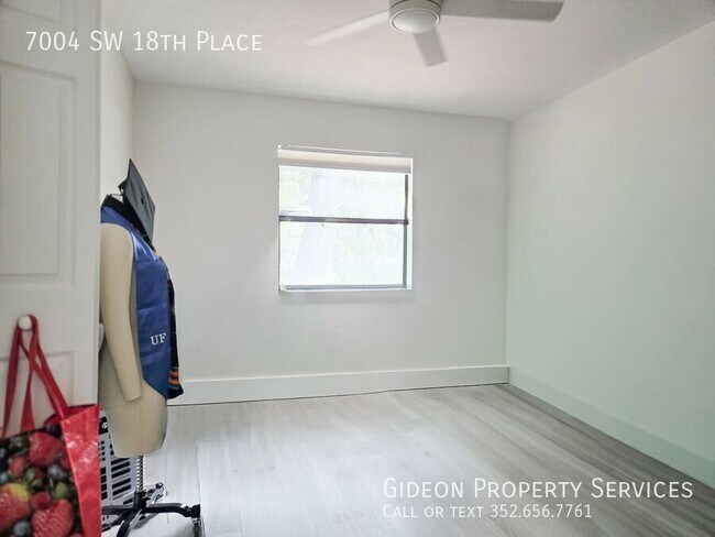 Building Photo - 7004 SW 18th Pl
