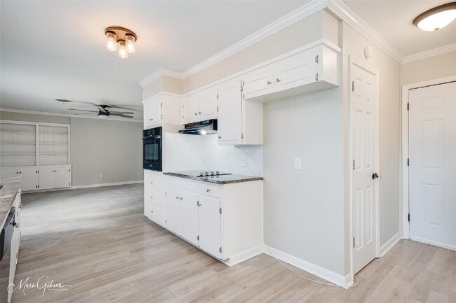 Building Photo - 9413 Garfield Dr