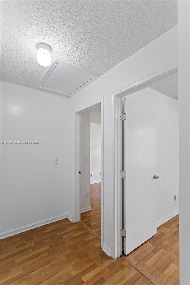 Building Photo - 15076 SW 51st St