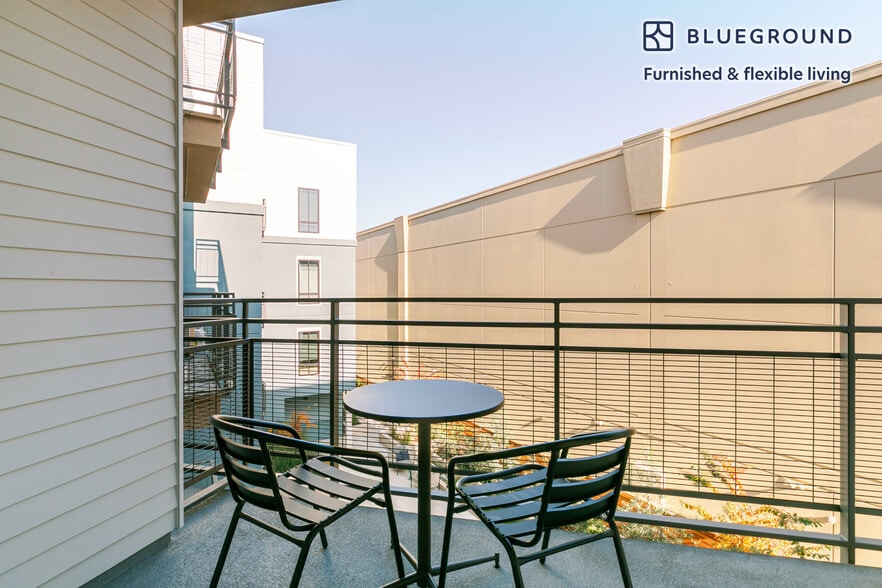 Building Photo - 85 Cleaveland Rd