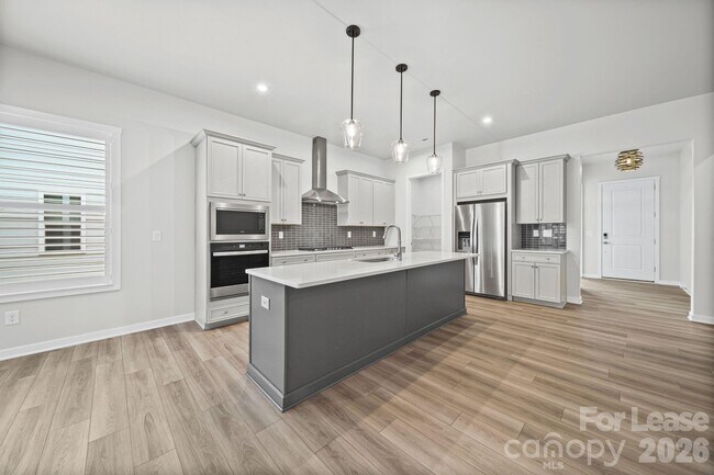 Building Photo - 8016 Brookbank Dr