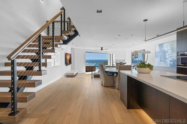 Building Photo - 135 S Sierra Ave