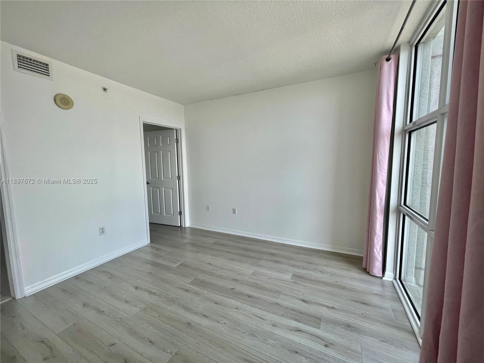 Building Photo - 900 SW 8th St